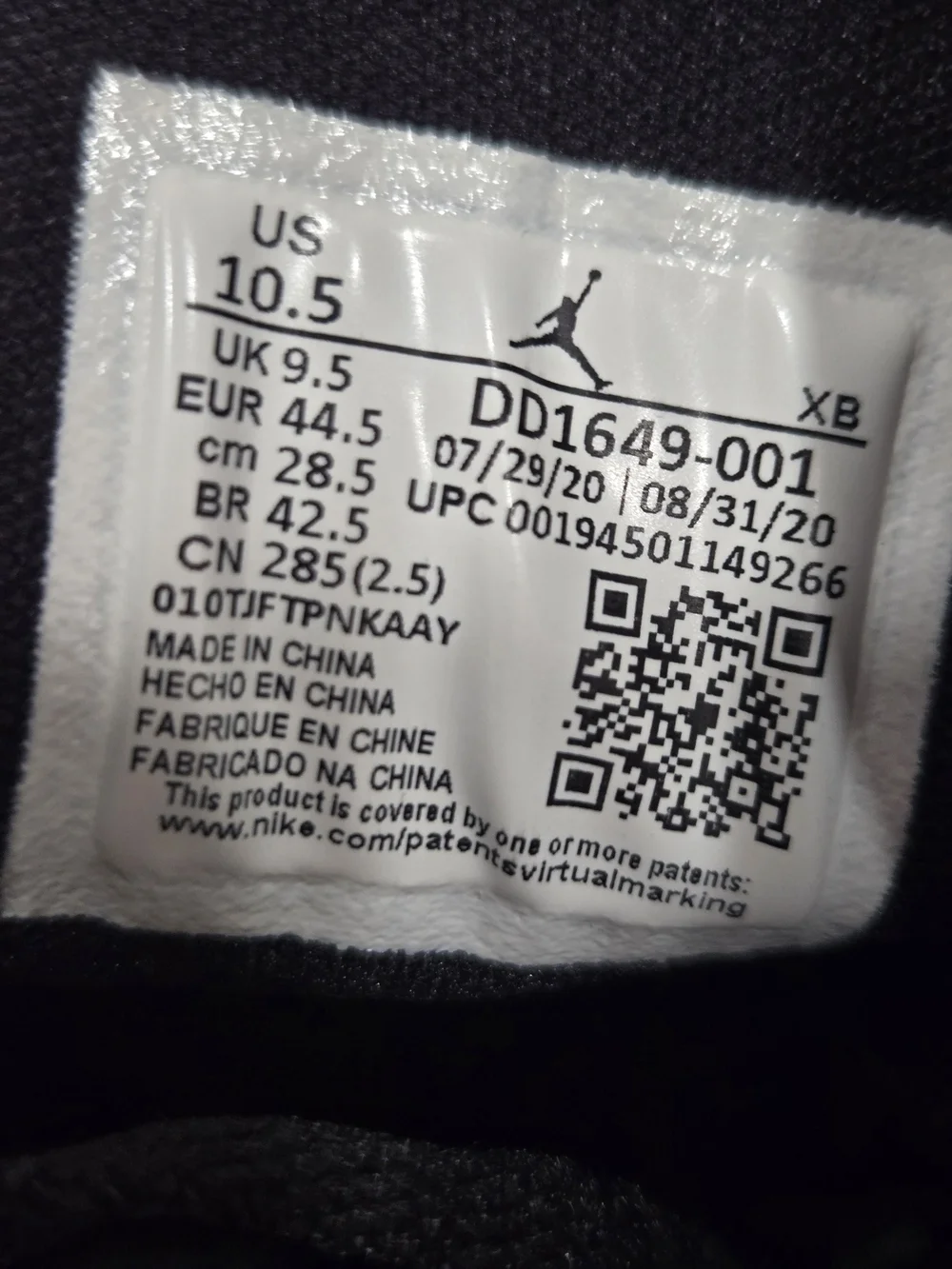 Nike Air Jordan 1 Mid Black/White Men’s Sneakers